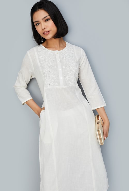 Women Embroidered Straight Kurta Set