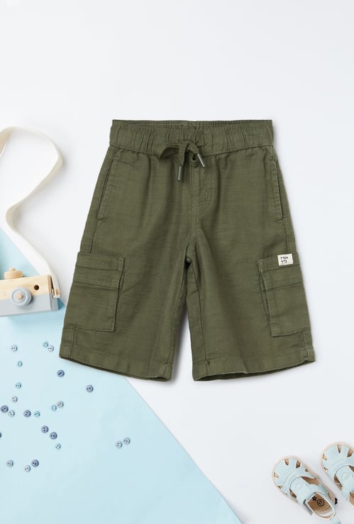Boys Textured Cargo Shorts