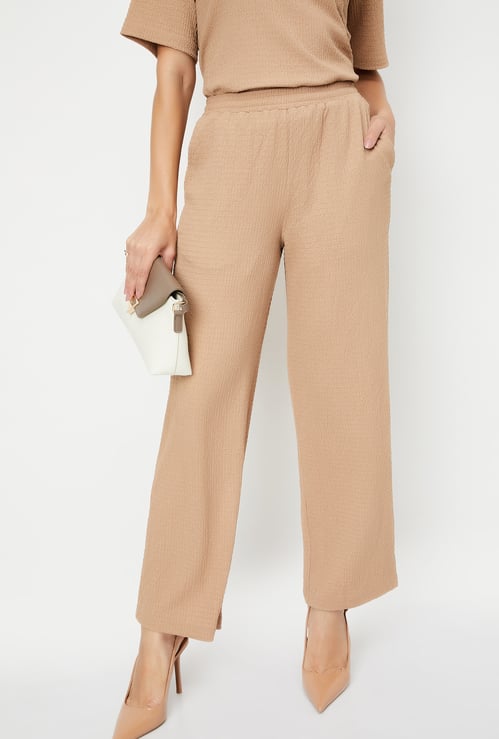 Women Textured Wide-Leg Trousers