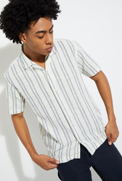 URB_N Men Striped Regular Fit Shirt