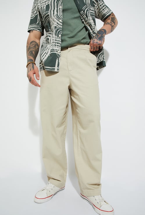 URB_N Men Solid Loose Fit Trousers
