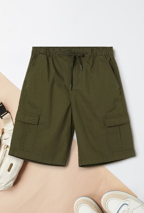Boys Textured Cargo Shorts