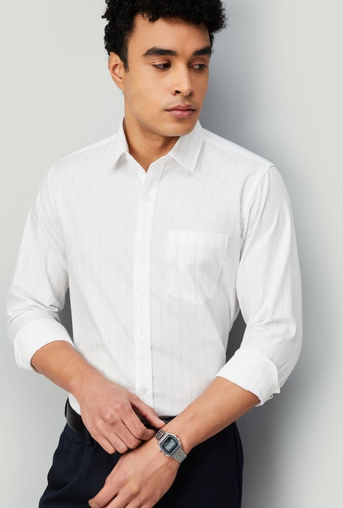 Men Slim Fit Striped Formal Shirt