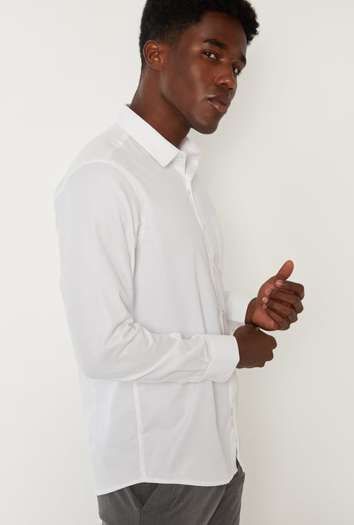 Men Solid Slim Fit Formal Shirt