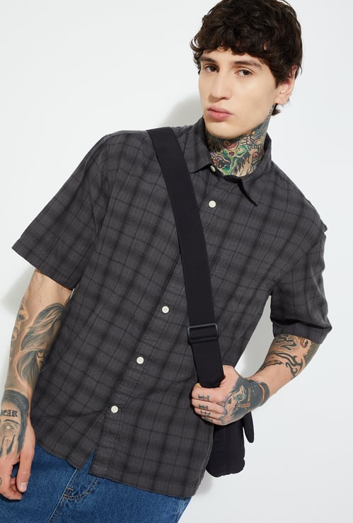 URB_N Men Checked Shirt