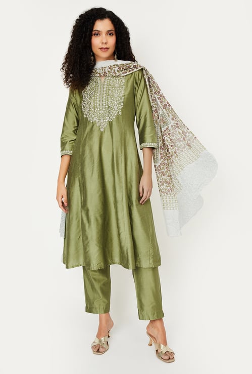 Women Embroidered A-line Kurta Set