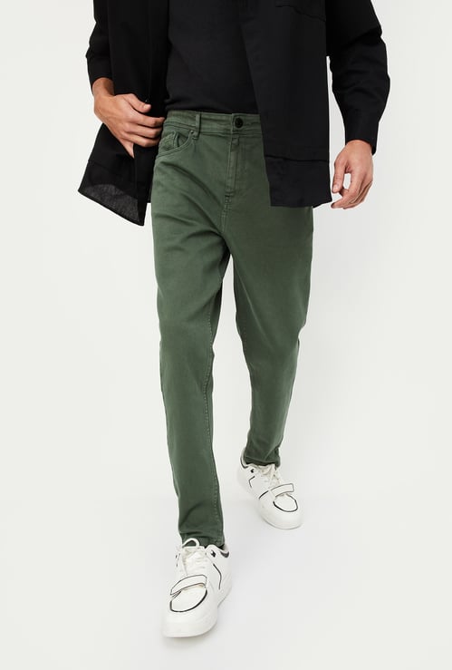 Men Carrot Fit Solid Jeans