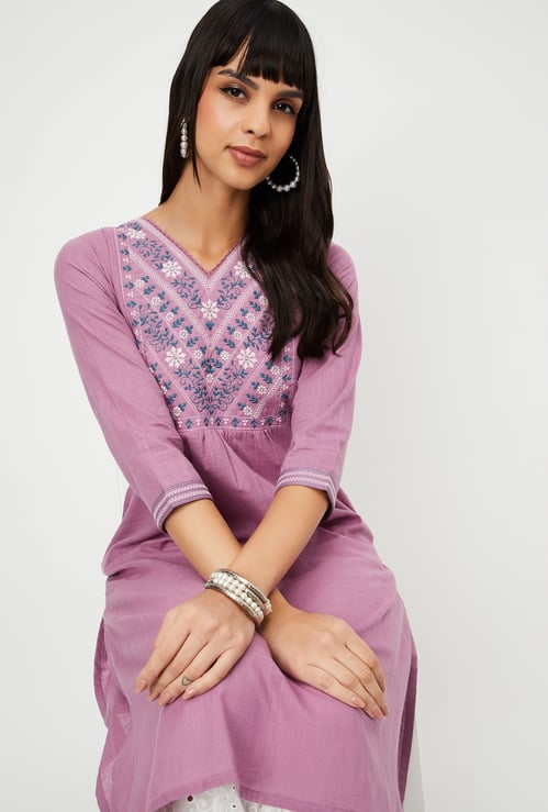 Women Embroidered Straight Kurta