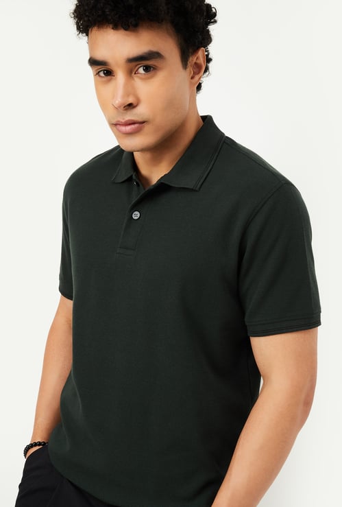 Men Textured Regular Fit Polo T-shirt