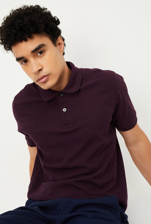 Men Textured Regular Fit Polo T-shirt