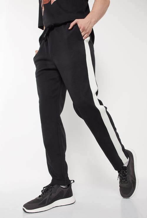 Men Side Taped Sports Track Pants