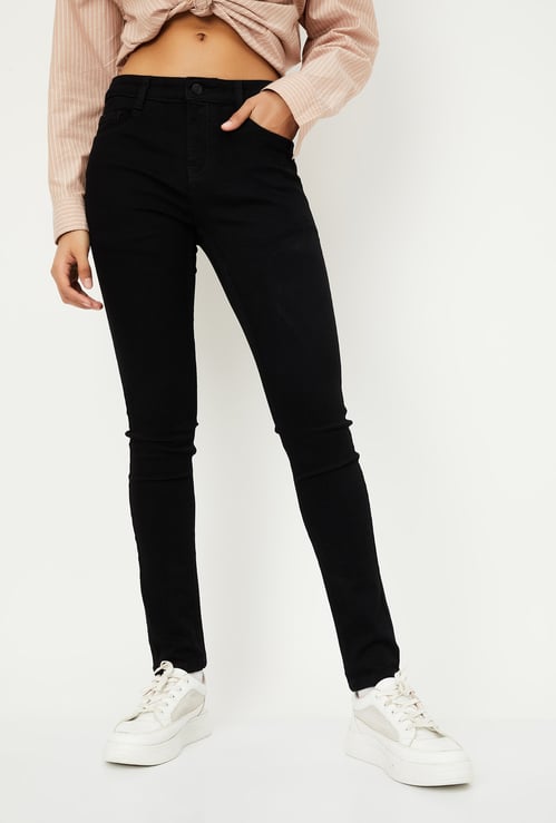 Women Solid Skinny Fit Jeans