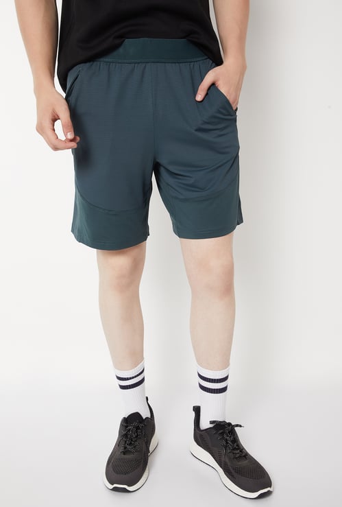 Men Textured Regular Fit Sports Shorts