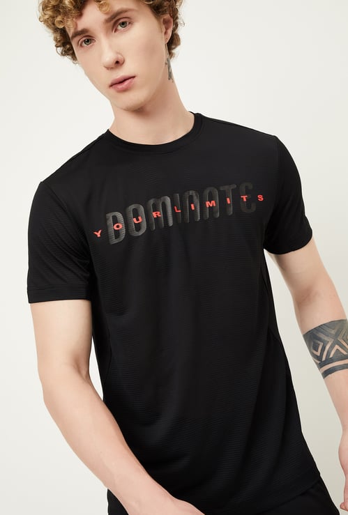 Men Printed Slim Fit Sports T-shirt