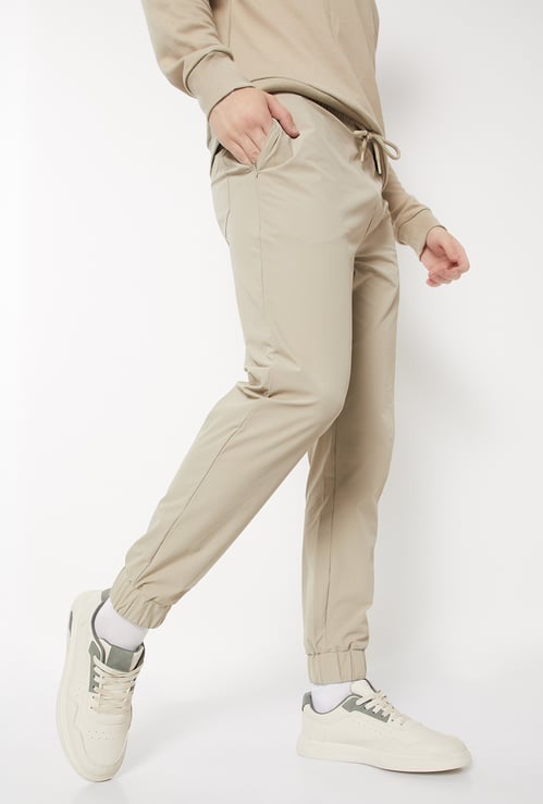 Men Textured Slim Fit Sports Joggers