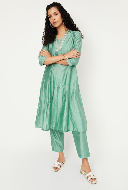 Women Embroidered Kalidar Kurta Set