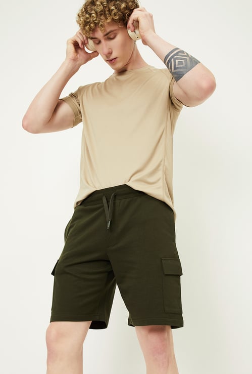 Men Solid Sports Cargo Shorts