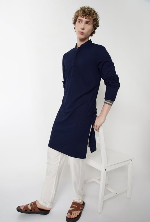 Men Embroidered Slim Fit Long Kurta