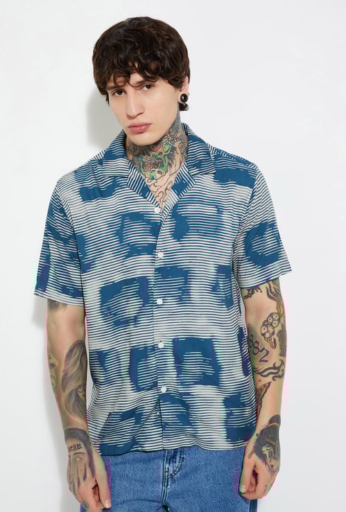 URB_N Men Printed Regular Fit Shirt