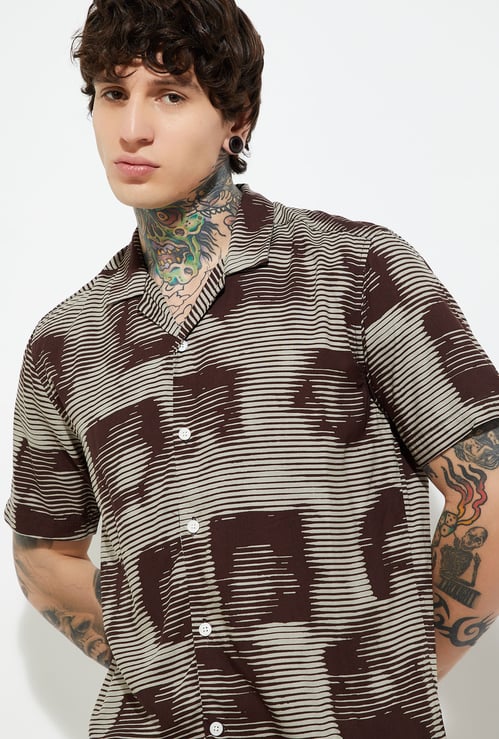 URB_N Men Printed Regular Fit Shirt