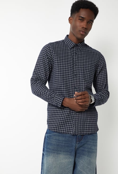 Men Checked Slim Fit Shirt