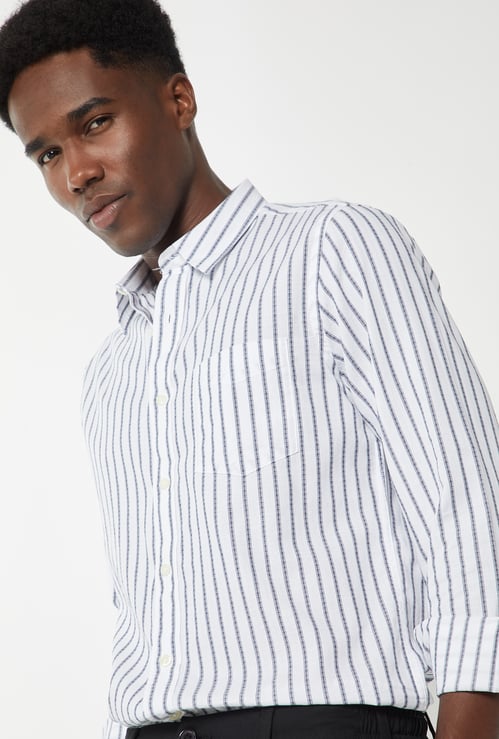 Men Striped Slim Fit Shirt