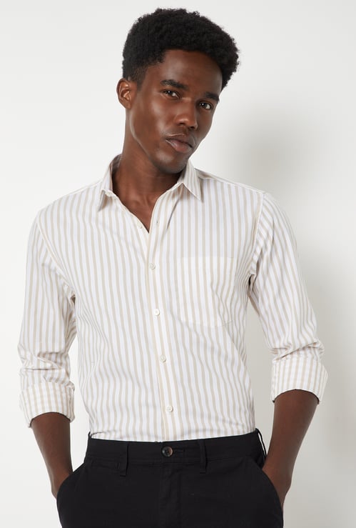 Men Striped Slim Fit Formal Shirt