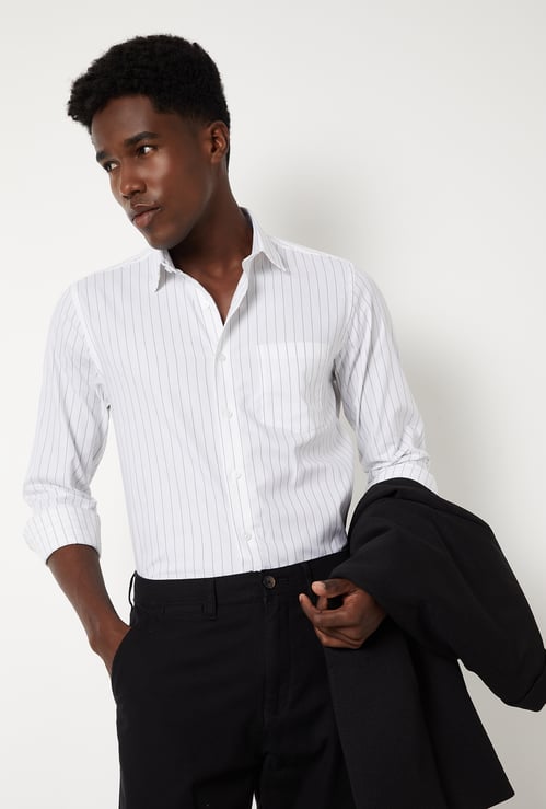 Men Striped Slim Fit Formal Shirt