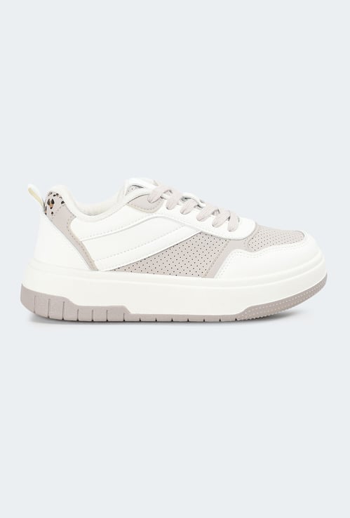 Women Colourblock Perforations Sneakers