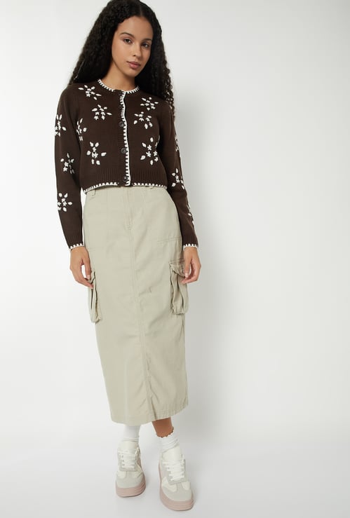 Women Floral Embroidered Cropped Cardigan