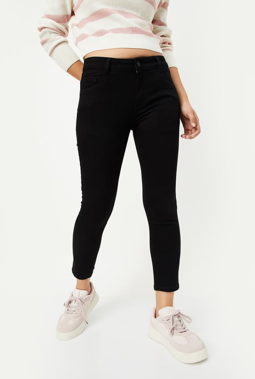 Women Solid Skinny Fit Jeans