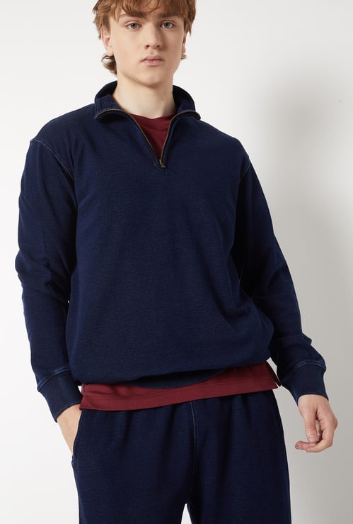Men Textured Sweatshirt