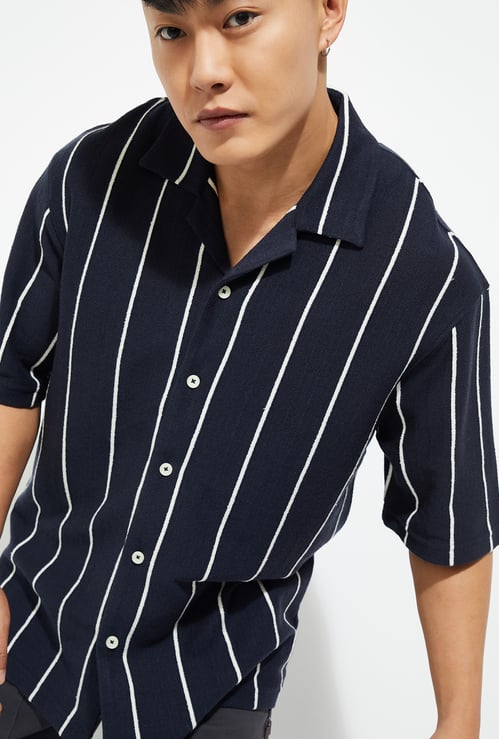 URB_N Men Striped Relaxed Fit Shirt