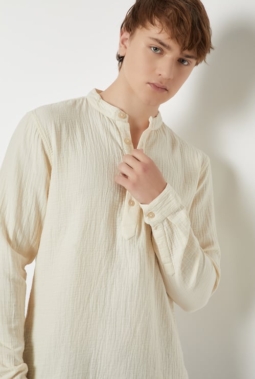 Men Textured Slim Fit Short Kurta