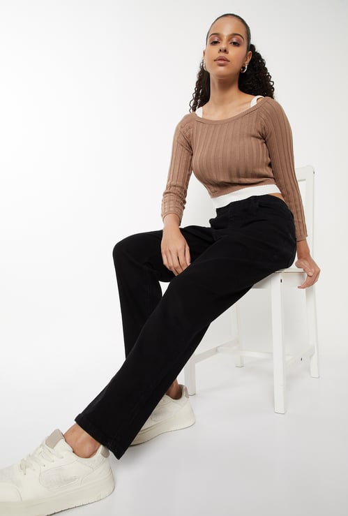 Women Solid Slim Straight Jeans