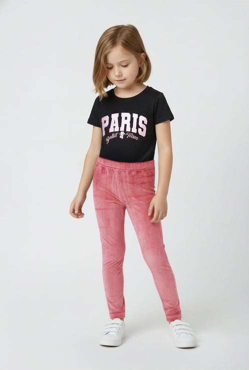Girls Solid Slim Fit Trousers