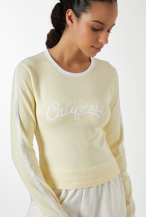 Women Printed Snug Fit Sports T-shirt