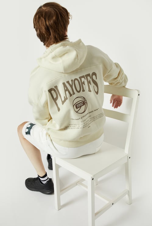 Men Back Print Hooded Athleisure Sweatshirt