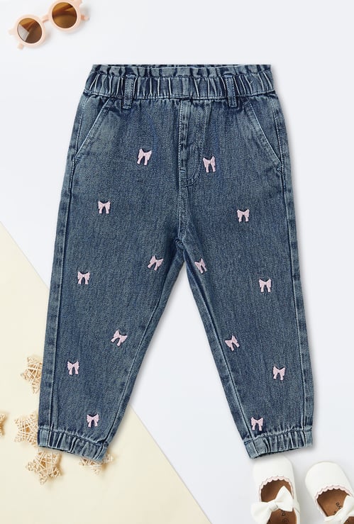 Girls Embroidered Slim Fit Jeans