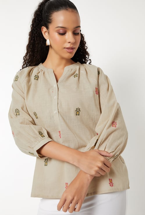 Women Embroidered Tunic