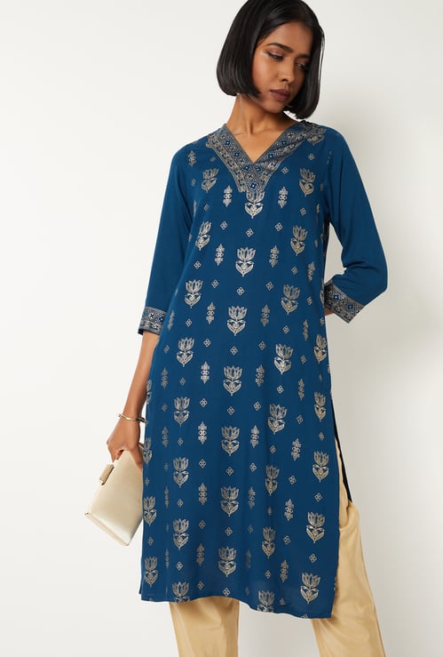 Women Foil Print Straight Kurta