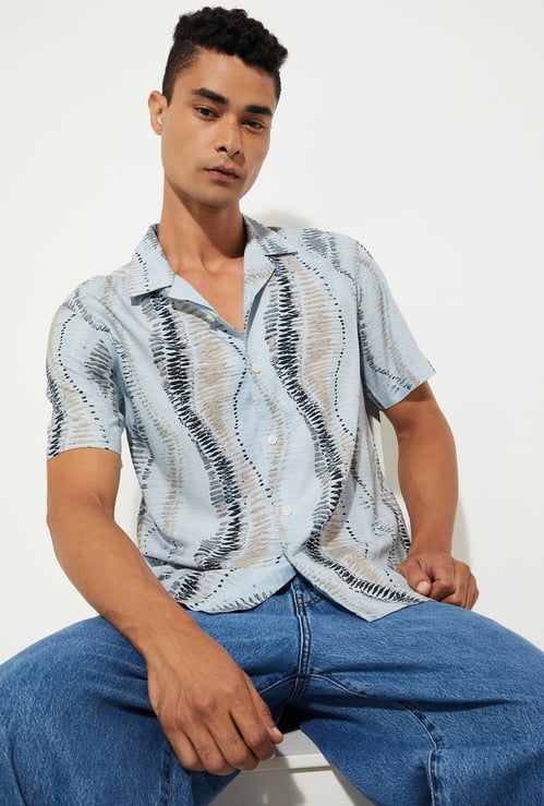 URB_N Men Printed Regular Fit Shirt