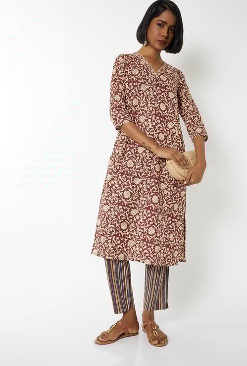 Women Printed Straight Kurta Set