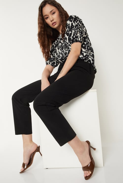 Women Solid Trousers