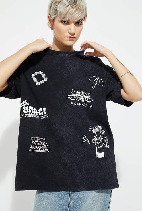 ALAYA F x URB_N Women Friends Print Oversized T-shirt