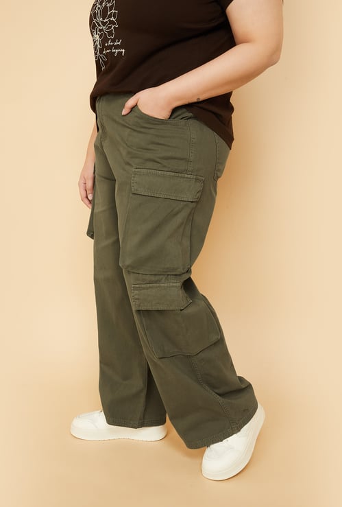 Women Solid Cargo Jeans