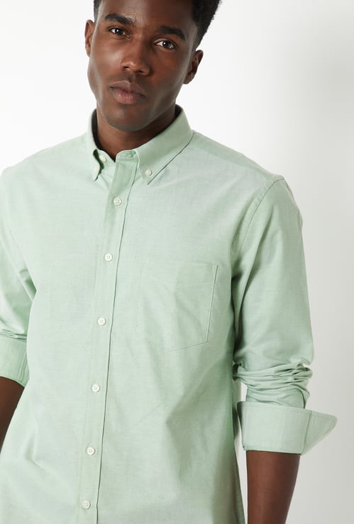 Men Solid Slim Fit Shirt