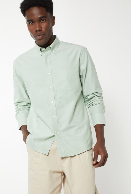 Men Solid Slim Fit Shirt