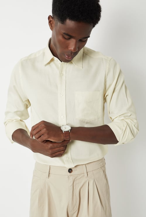 Men Solid Slim Fit Shirt