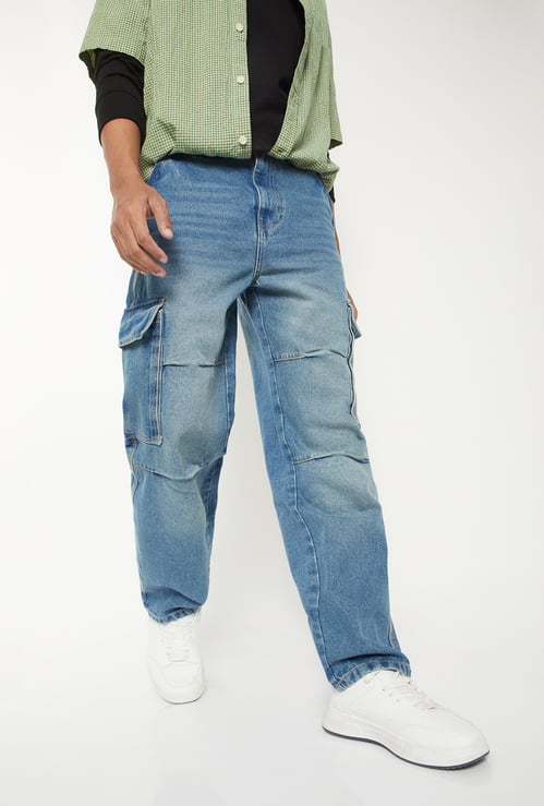 Men Washed Comfort Fit Cargo Jeans